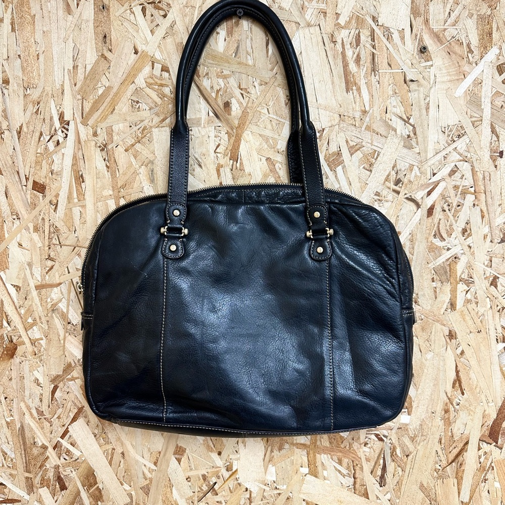 Liz Claiborne Black Leather Shoulder Bag